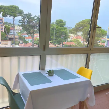 Coquet Front De Cagnes-sur-Mer